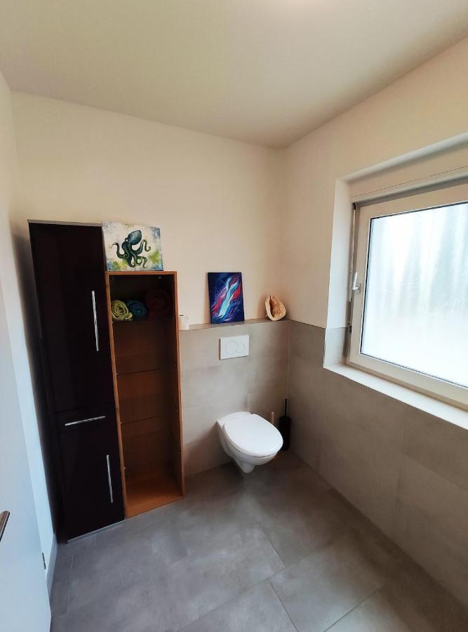 Modernes Zimmer Am Park Mit Garten, Huehner & Enten 뮌헨 외부 사진